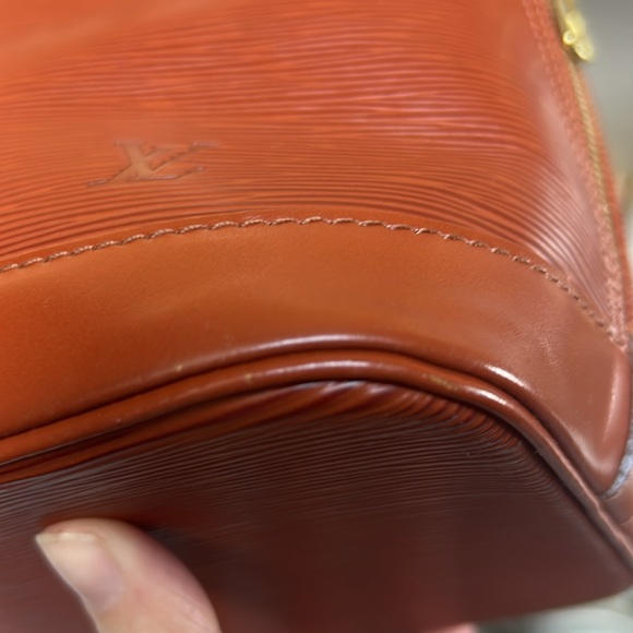 Vintage Authentic Louis Vuitton epi alma PM Kenyan brown - Edited no Strap - Picture 9 of 12